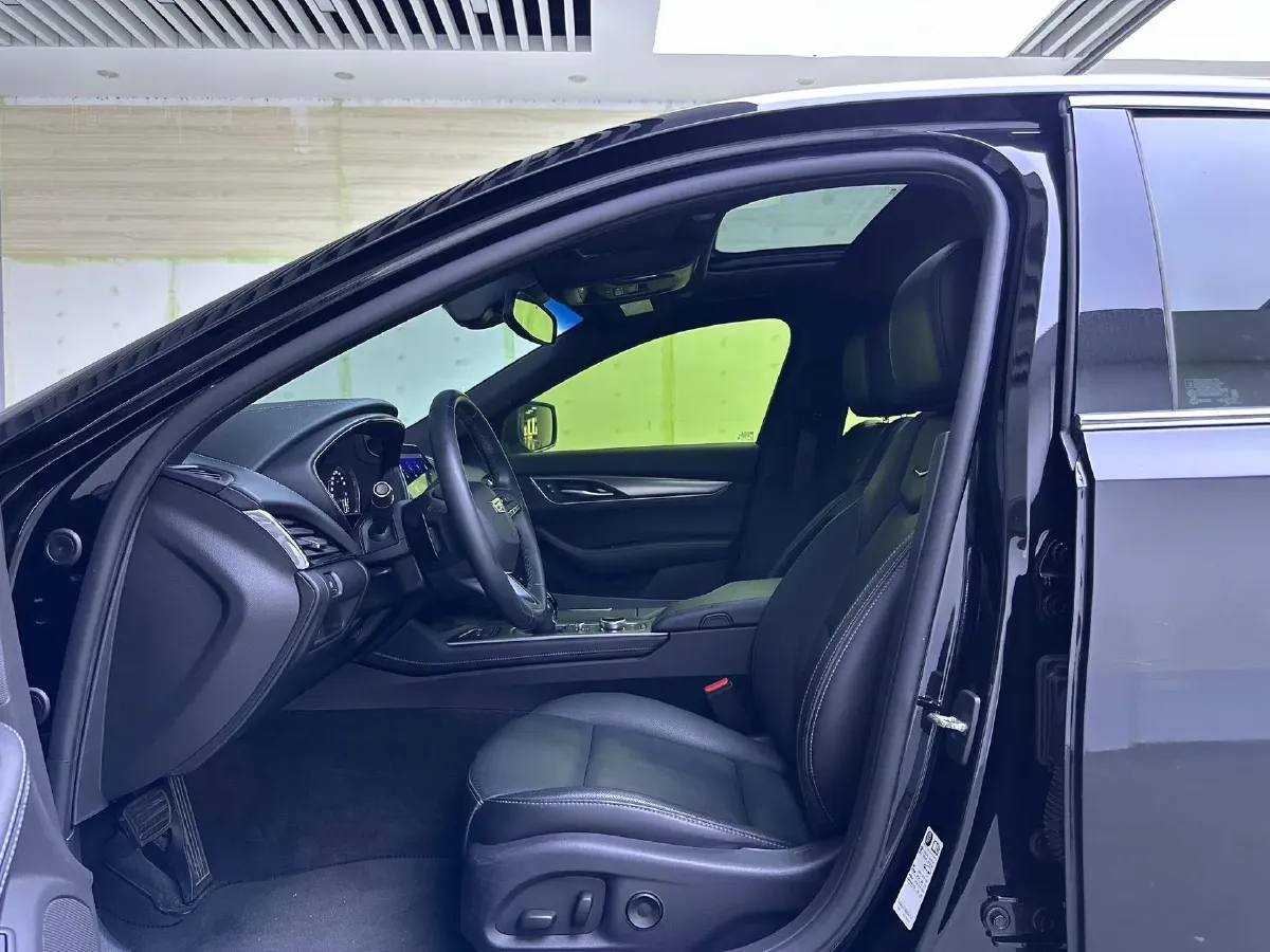 2022 Cadillac CT5 2.0T 237HP L4 10AT,autocango,china used car exporter,china ev exporter,chinese used car exporter,chinese used ev exporter