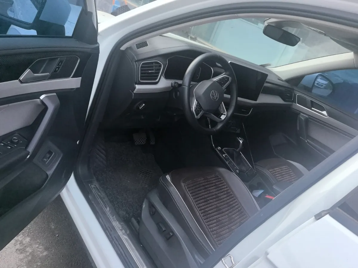 2023 Volkswagen Tayron 2.0T 186HP L4 7DCT,autocango,china used car exporter,china ev exporter,chinese used car exporter,chinese used ev exporter