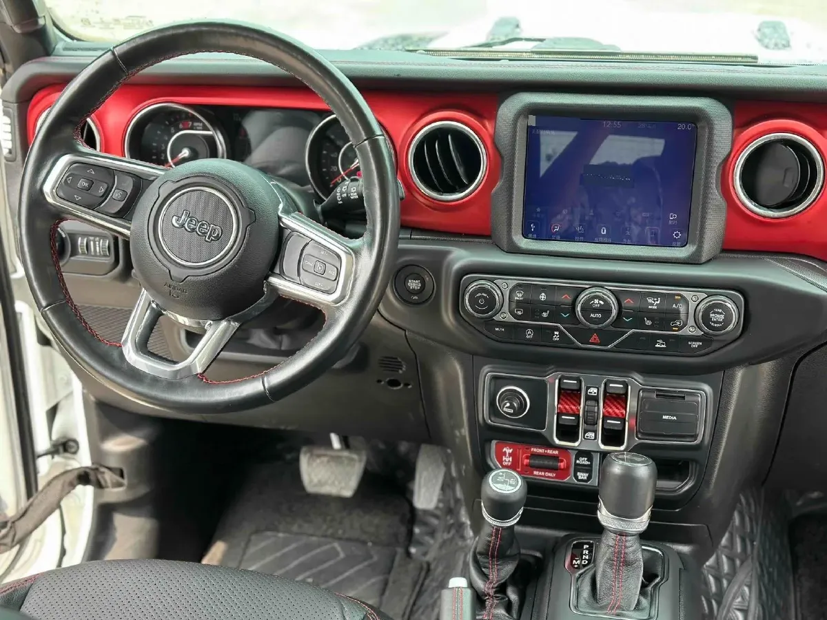 2021 Jeep Wrangler 2.0T 266HP L4 8AT,autocango,china used car exporter,china ev exporter,chinese used car exporter,chinese used ev exporter