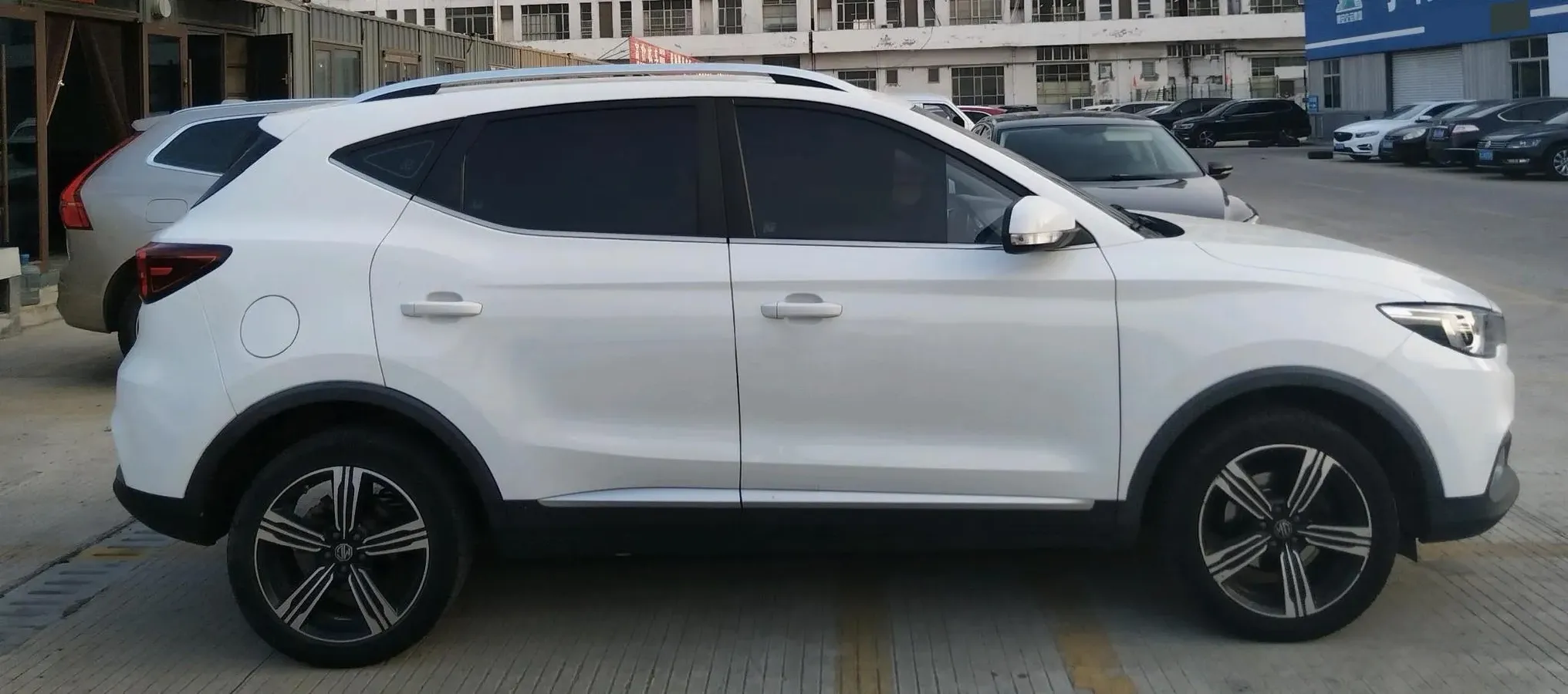 2020 MG ZS 1.5L 120HP L4 5MT,autocango,china used car exporter,china ev exporter,chinese used car exporter,chinese used ev exporter