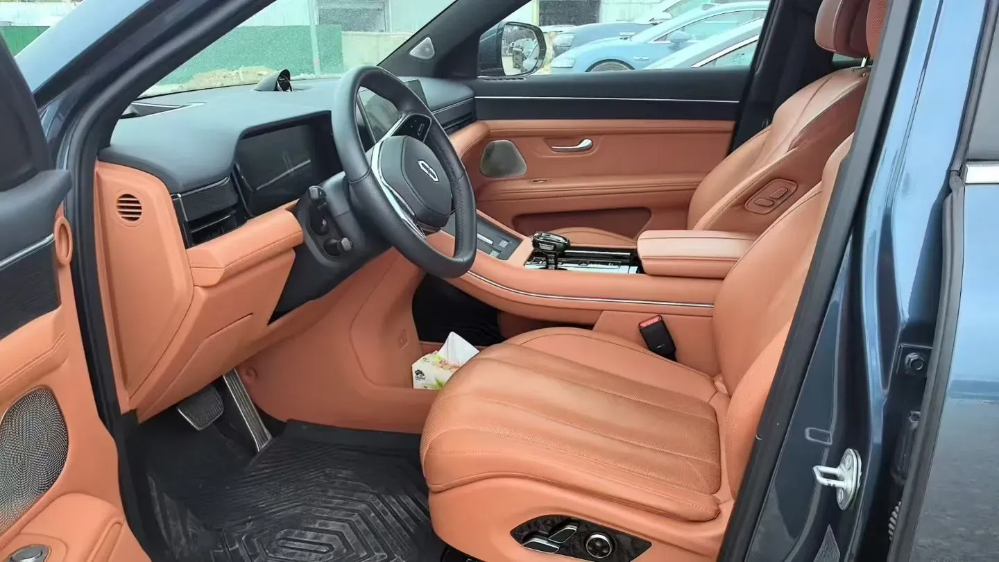 2024 AITO AITO M7 1.5T 152HP L4 REEV 42KWH,autocango,china used car exporter,china ev exporter,chinese used car exporter,chinese used ev exporter