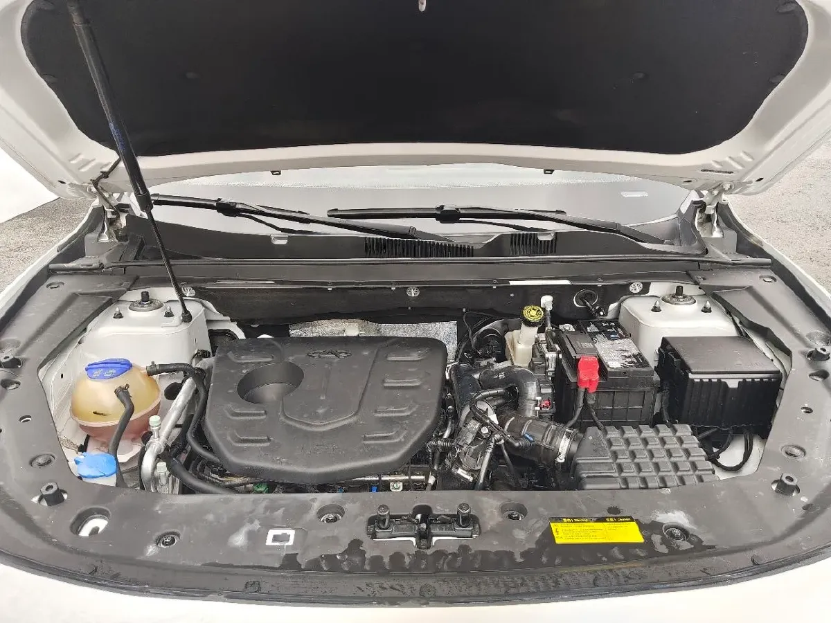 2023 ChangAn Oshan X7 Plus 1.5T 188HP L4 7DCT,autocango,china used car exporter,china ev exporter,chinese used car exporter,chinese used ev exporter