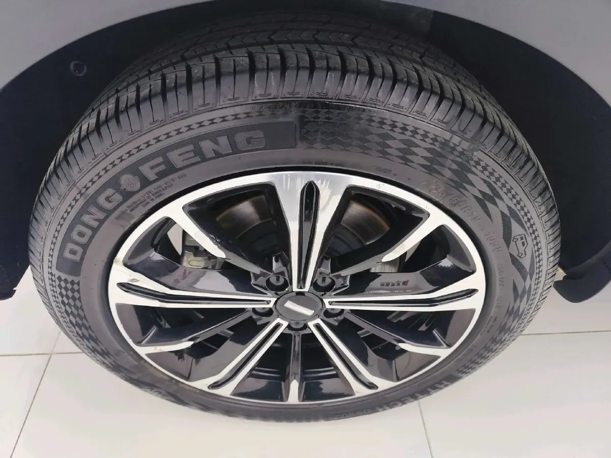 2021 WEY VV6 2.0T 227HP L4 7DCT,autocango,china used car exporter,china ev exporter,chinese used car exporter,chinese used ev exporter