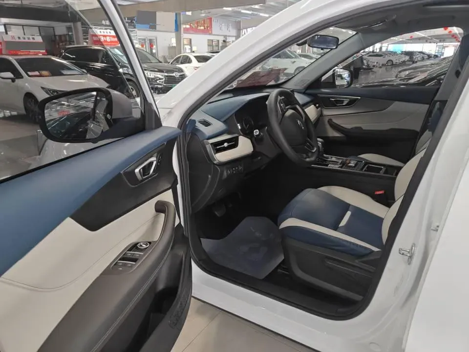 2023 Chery Tiggo 5x 1.5L 120HP L4 CVT,autocango,china used car exporter,china ev exporter,chinese used car exporter,chinese used ev exporter