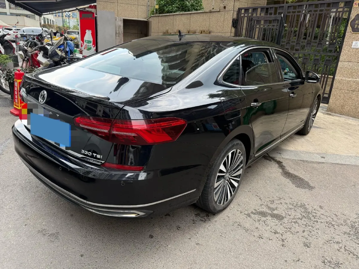 2019 Volvo V40 1.5T 152HP L4 6AT,autocango,china used car exporter,china ev exporter,chinese used car exporter,chinese used ev exporter