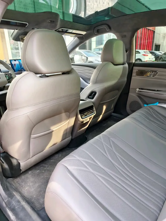 2025 Geely Galaxy Starshine 8 1.5T 163HP L4 3DHT PHEV 27.69KWH,autocango,china used car exporter,china ev exporter,chinese used car exporter,chinese used ev exporter