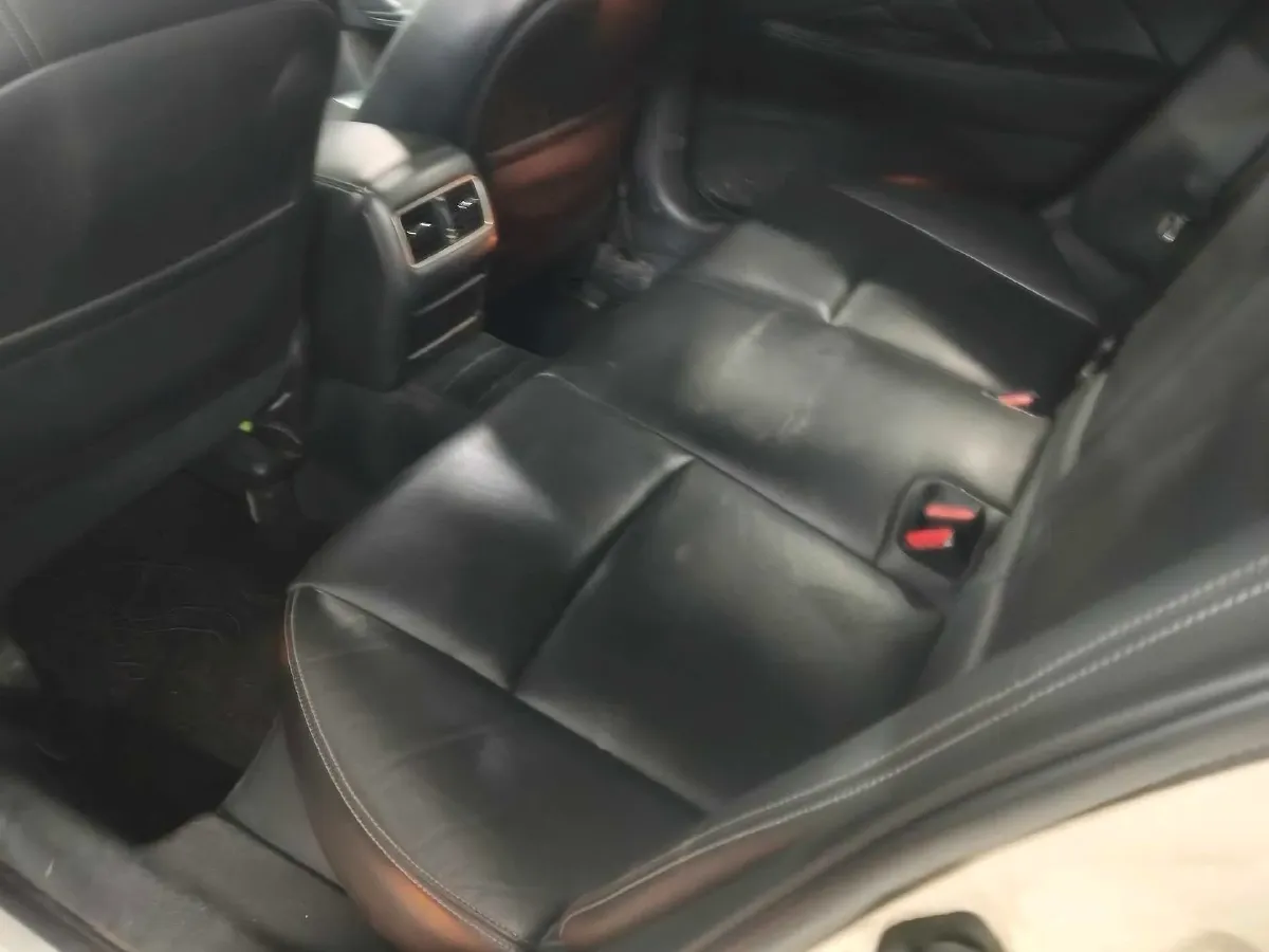 2018 Jeep Grand Commander 2.0T 265HP L4 9AT,autocango,china used car exporter,china ev exporter,chinese used car exporter,chinese used ev exporter