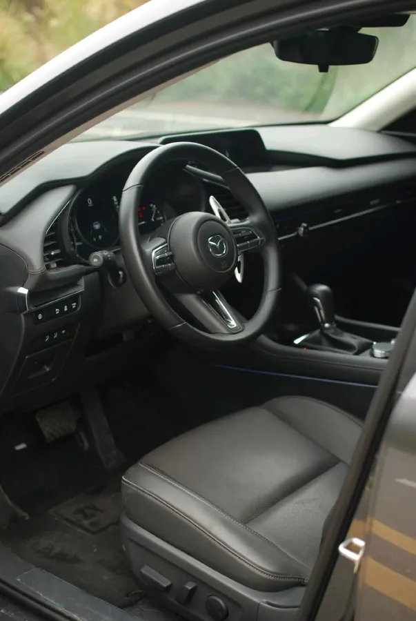 2023 Mazda 3 Axela 2.0L 158HP L4 6AT,autocango,china used car exporter,china ev exporter,chinese used car exporter,chinese used ev exporter