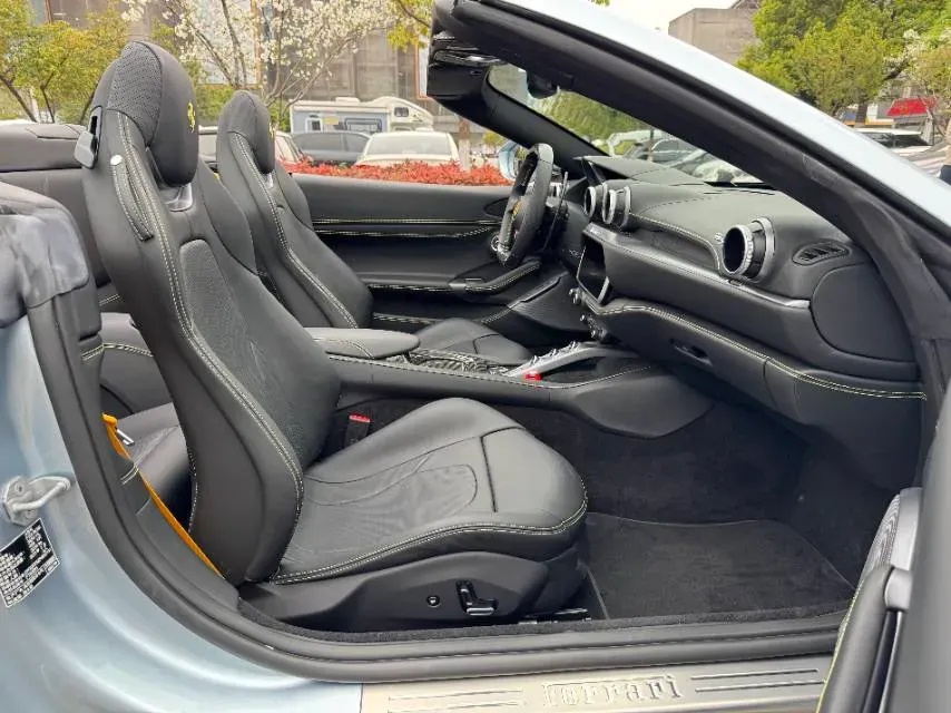 2021 Ferrari Portofino 3.9T 620HP V8 8DCT,autocango,china used car exporter,china ev exporter,chinese used car exporter,chinese used ev exporter