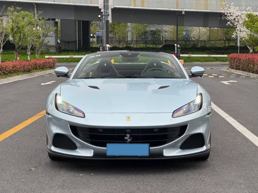 2021 Ferrari Portofino 3.9T 620HP V8 8DCT,autocango,china used car exporter,china ev exporter,chinese used car exporter,chinese used ev exporter