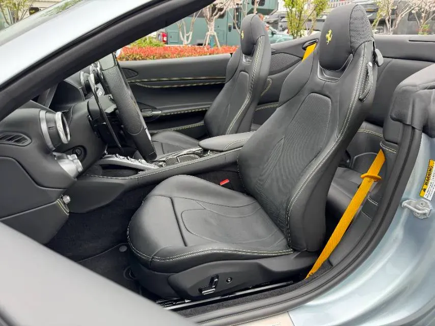 2021 Ferrari Portofino 3.9T 620HP V8 8DCT,autocango,china used car exporter,china ev exporter,chinese used car exporter,chinese used ev exporter