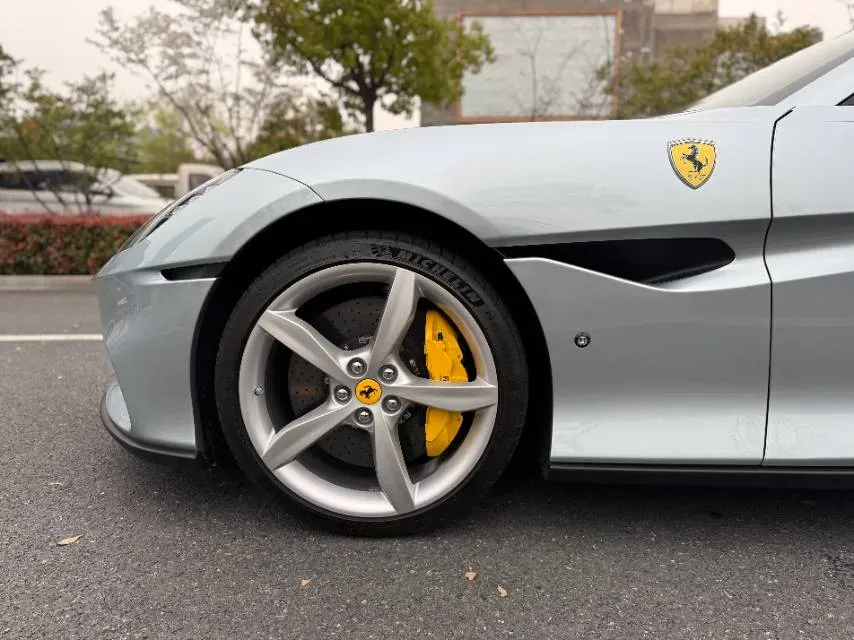 2021 Ferrari Portofino 3.9T 620HP V8 8DCT,autocango,china used car exporter,china ev exporter,chinese used car exporter,chinese used ev exporter