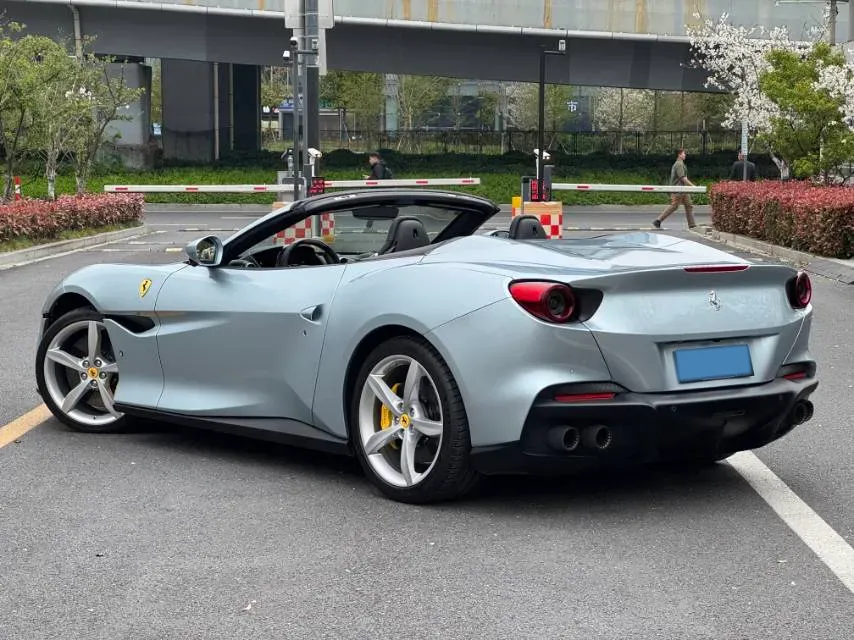 2021 Ferrari Portofino 3.9T 620HP V8 8DCT,autocango,china used car exporter,china ev exporter,chinese used car exporter,chinese used ev exporter