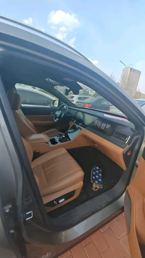 2020 Li ONE Range Extended 131HP REEV 40.5KWH,autocango,china used car exporter,china ev exporter,chinese used car exporter,chinese used ev exporter