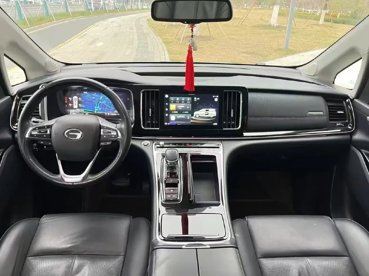 2021 GAC Trumpchi M8 2.0T 252HP L4 8AT,autocango,china used car exporter,china ev exporter,chinese used car exporter,chinese used ev exporter