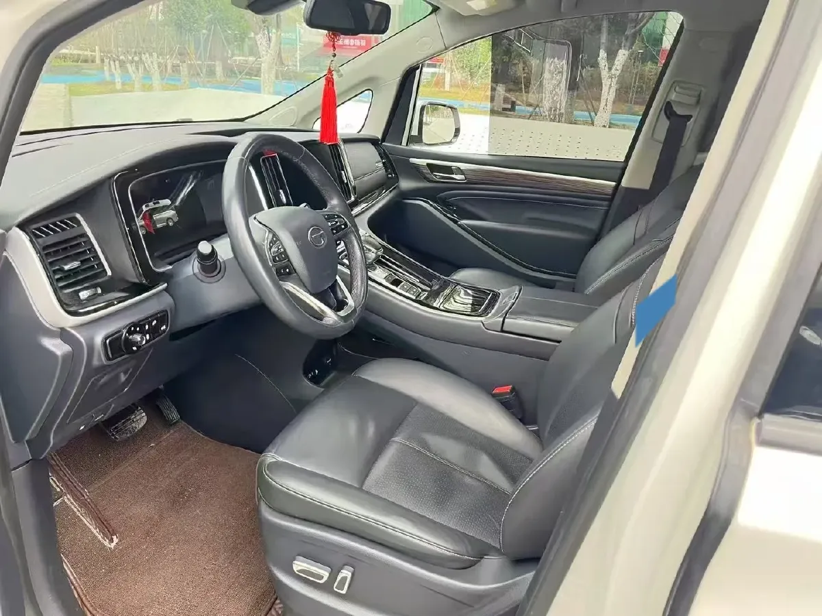 2021 GAC Trumpchi M8 2.0T 252HP L4 8AT,autocango,china used car exporter,china ev exporter,chinese used car exporter,chinese used ev exporter