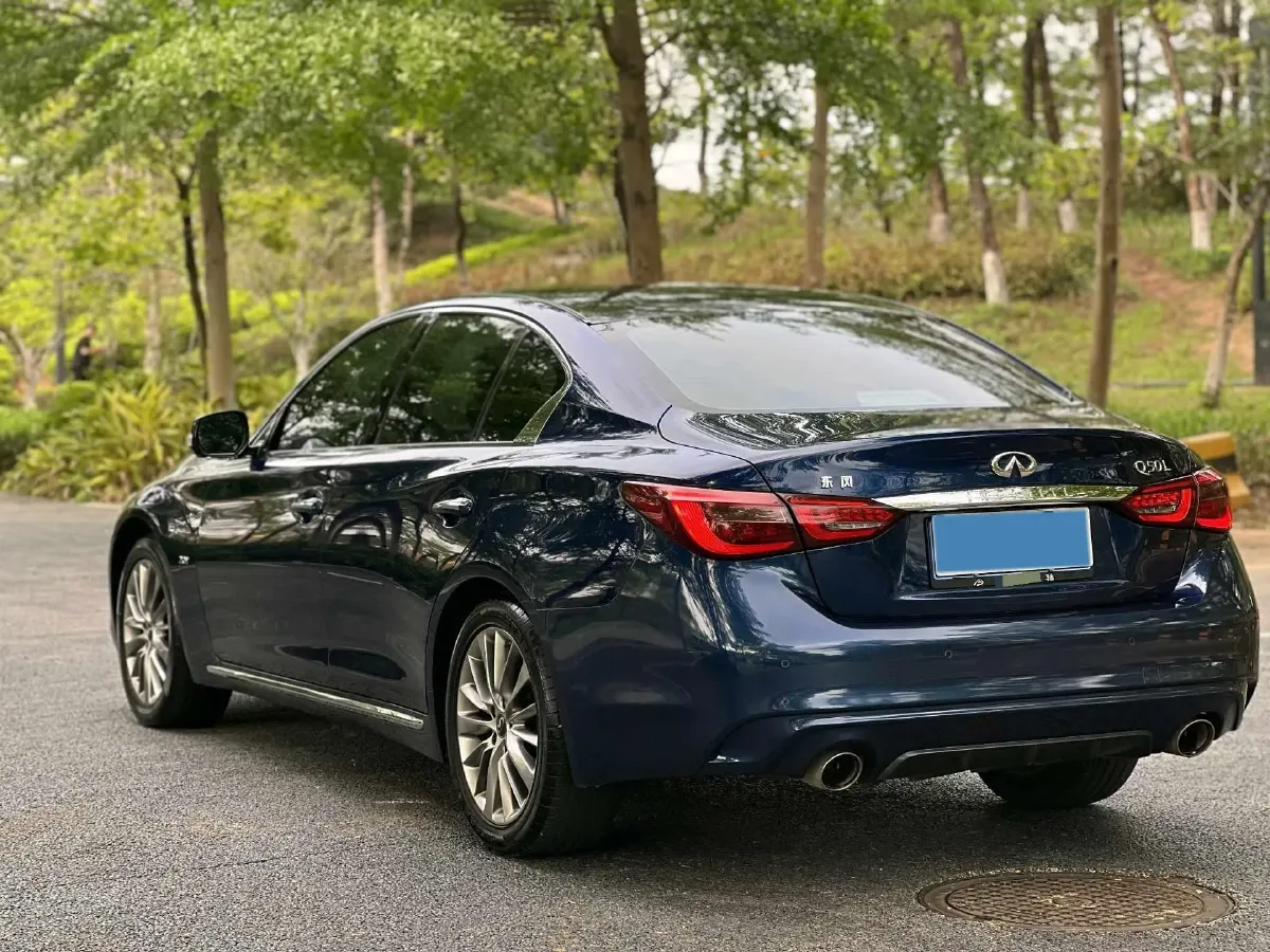 2018 Jeep Grand Commander 2.0T 265HP L4 9AT,autocango,china used car exporter,china ev exporter,chinese used car exporter,chinese used ev exporter