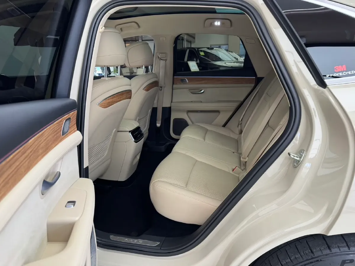 2022 Lincoln Corsair 2.0T 245HP L4 8AT,autocango,china used car exporter,china ev exporter,chinese used car exporter,chinese used ev exporter