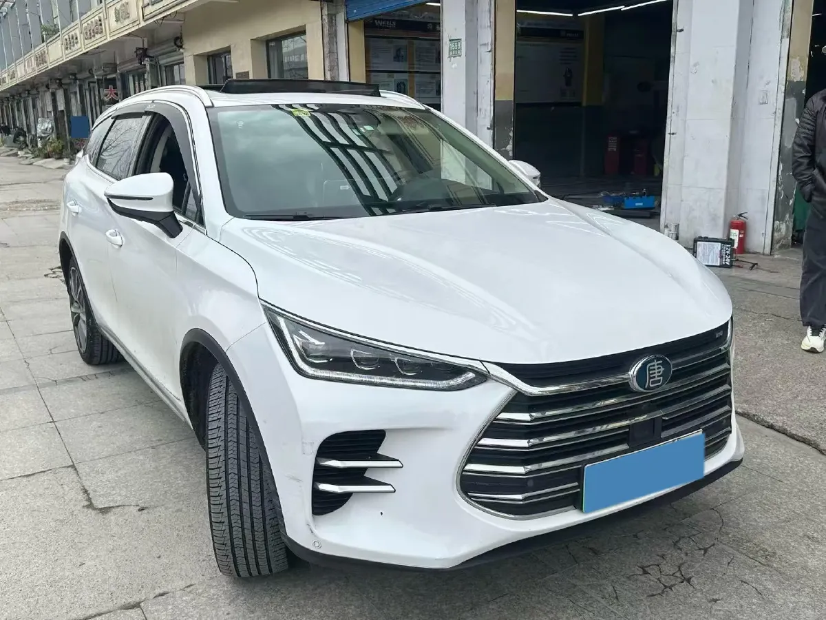 2020 DS 7 1.6T 180HP L4 8AT,autocango,china used car exporter,china ev exporter,chinese used car exporter,chinese used ev exporter