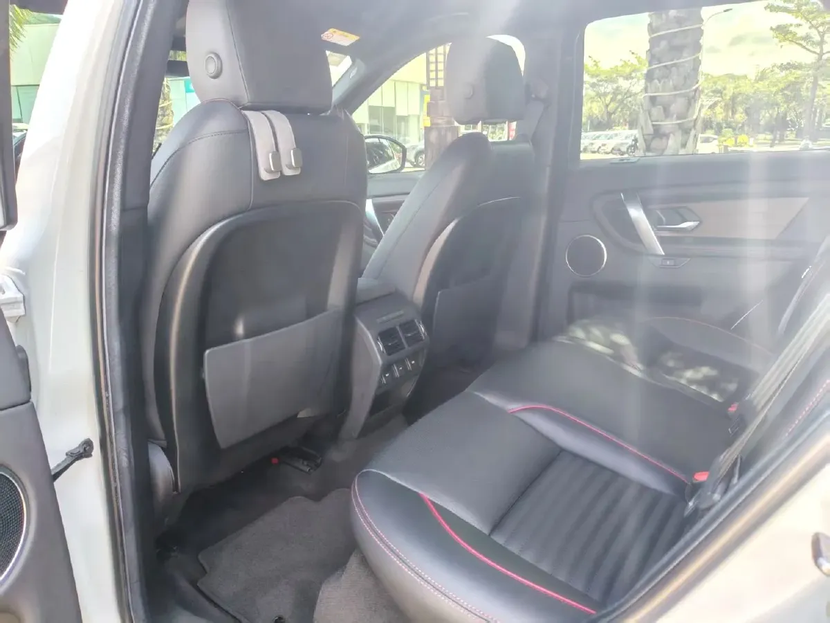 2021 Land Rover Discovery Sport 2.0T 249HP L4 9AT,autocango,china used car exporter,china ev exporter,chinese used car exporter,chinese used ev exporter