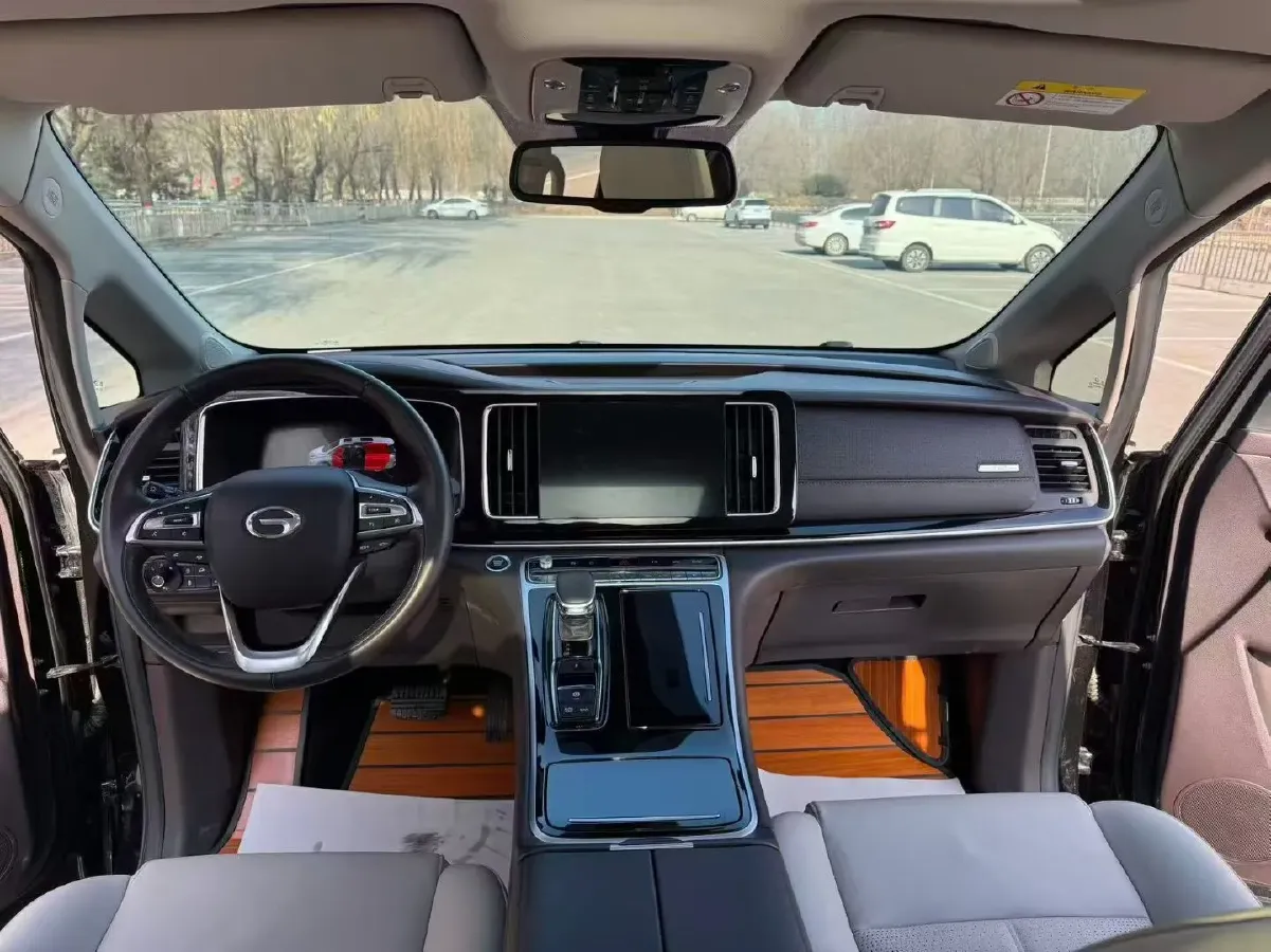 2021 GAC Trumpchi M8 2.0T 252HP L4 8AT,autocango,china used car exporter,china ev exporter,chinese used car exporter,chinese used ev exporter