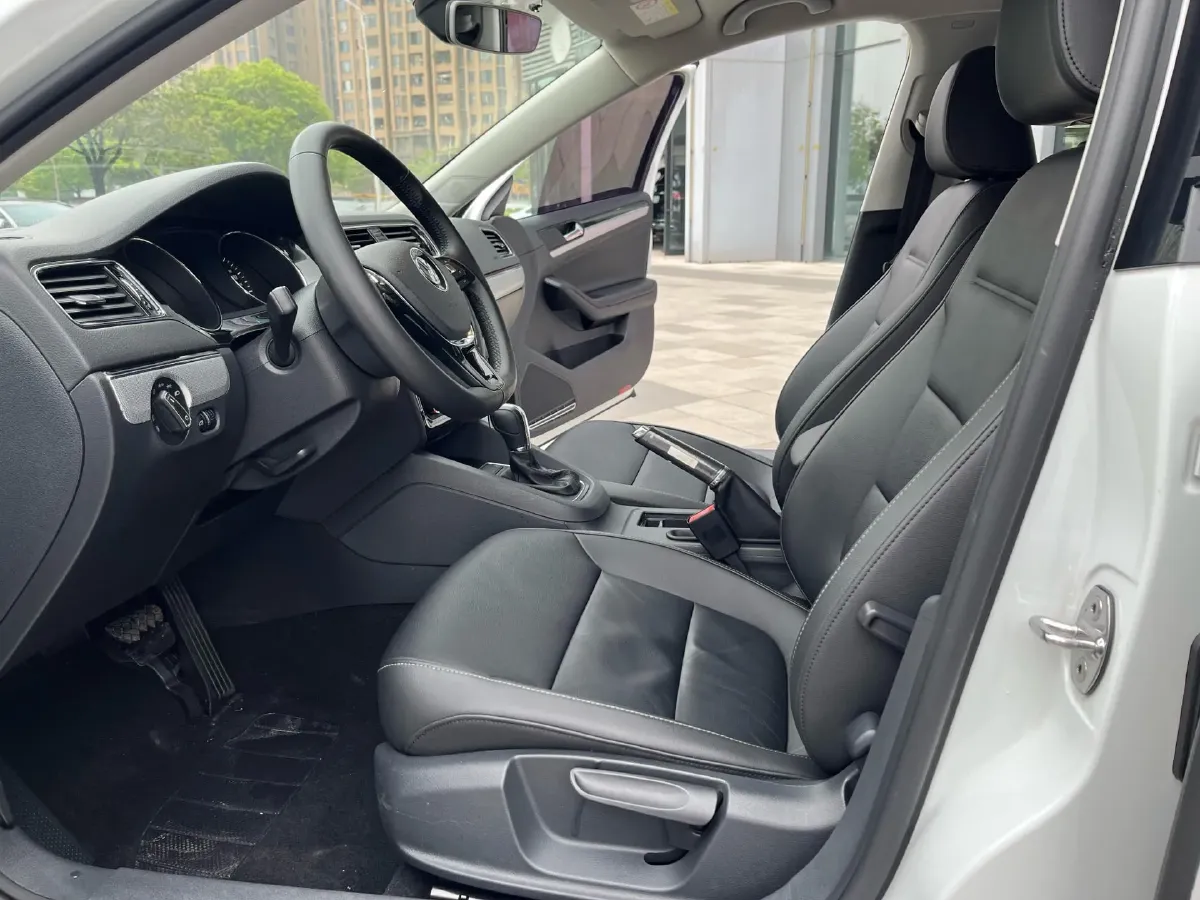 2018 Volkswagen Bora 1.4T 131HP L4 7DCT,autocango,china used car exporter,china ev exporter,chinese used car exporter,chinese used ev exporter