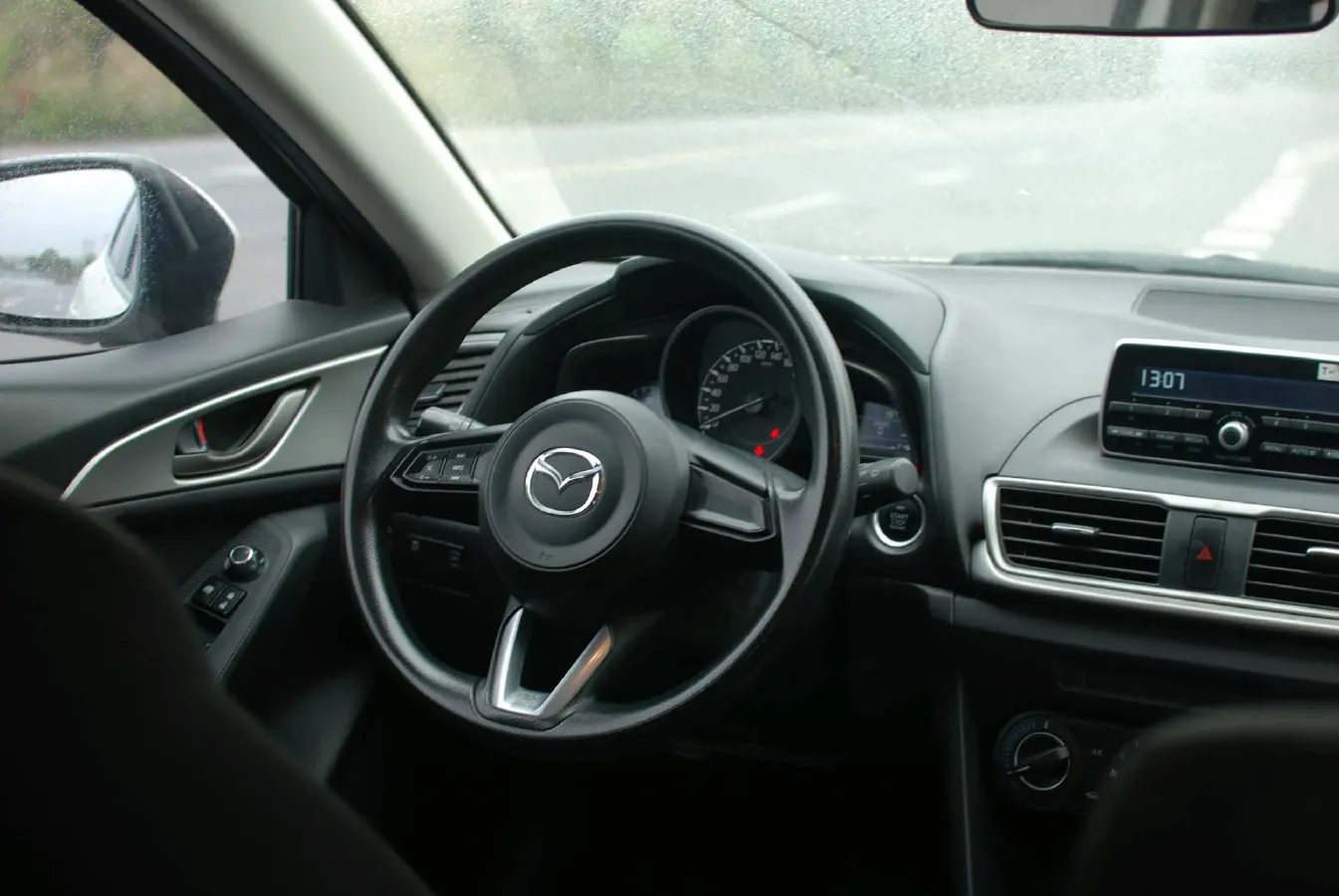 2017 Mazda 3 Axela 1.5L 117HP L4 6AT,autocango,china used car exporter,china ev exporter,chinese used car exporter,chinese used ev exporter