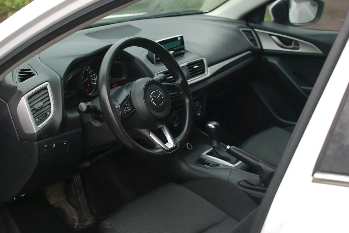 2017 Mazda 3 Axela 1.5L 117HP L4 6AT,autocango,china used car exporter,china ev exporter,chinese used car exporter,chinese used ev exporter