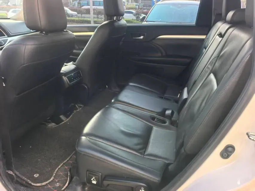 2018 BeiJing Auto EU5 BEV 53.66KWH,autocango,china used car exporter,china ev exporter,chinese used car exporter,chinese used ev exporter