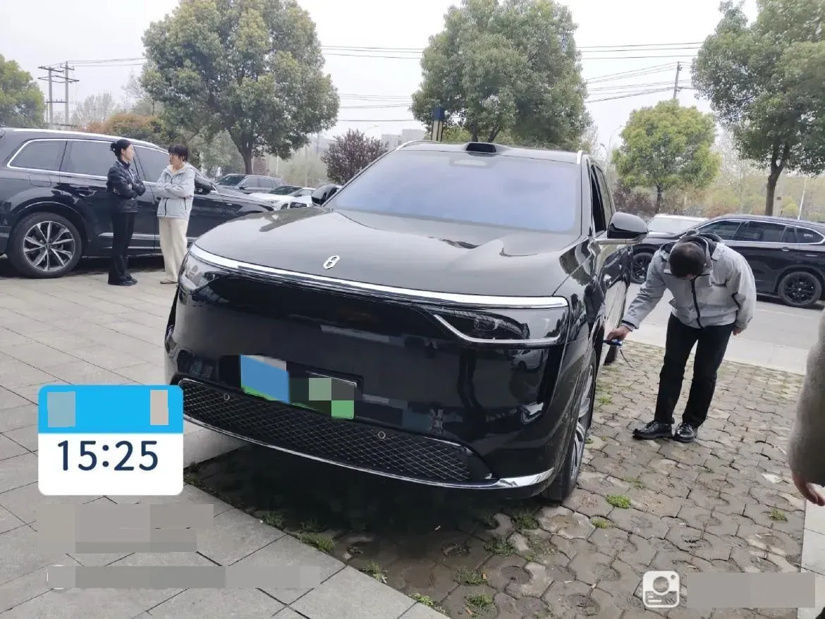 2025 AITO AITO M8 BEV,autocango,china used car exporter,china ev exporter,chinese used car exporter,chinese used ev exporter