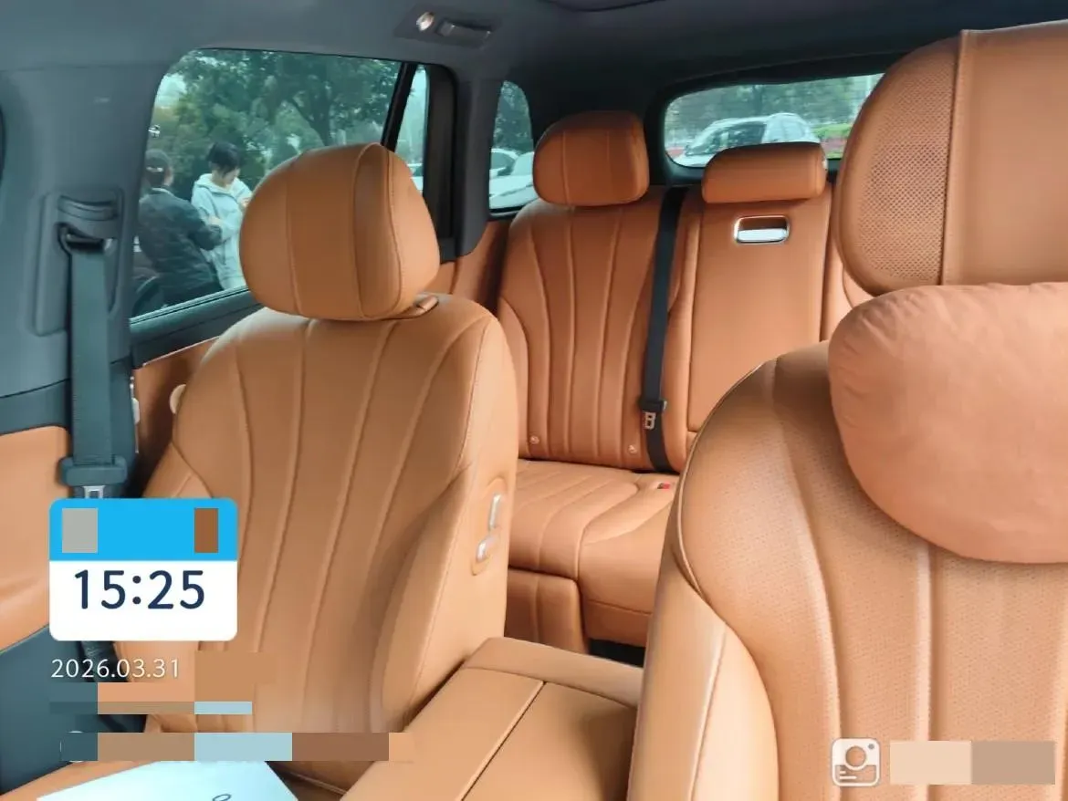 2025 AITO AITO M8 BEV,autocango,china used car exporter,china ev exporter,chinese used car exporter,chinese used ev exporter