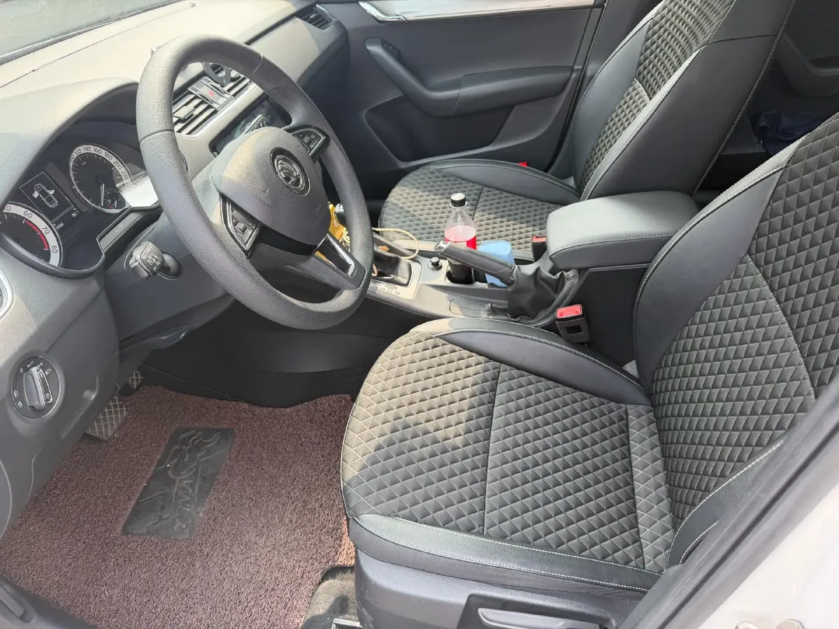 2020 Skoda Octavia 1.4T 150HP L4 7DCT,autocango,china used car exporter,china ev exporter,chinese used car exporter,chinese used ev exporter