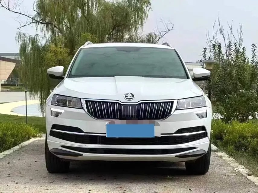 2024 Skoda Karoq 1.4T 150HP L4 7DCT,autocango,china used car exporter,china ev exporter,chinese used car exporter,chinese used ev exporter