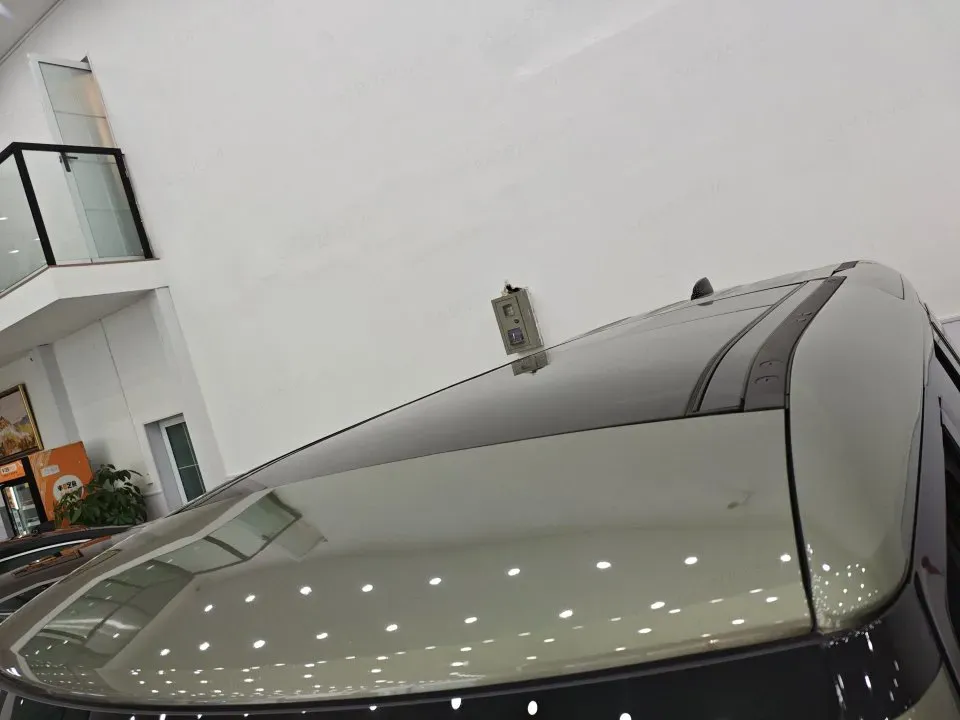 2020 Land Rover Defender 3.0T 400HP L6 8AT,autocango,china used car exporter,china ev exporter,chinese used car exporter,chinese used ev exporter