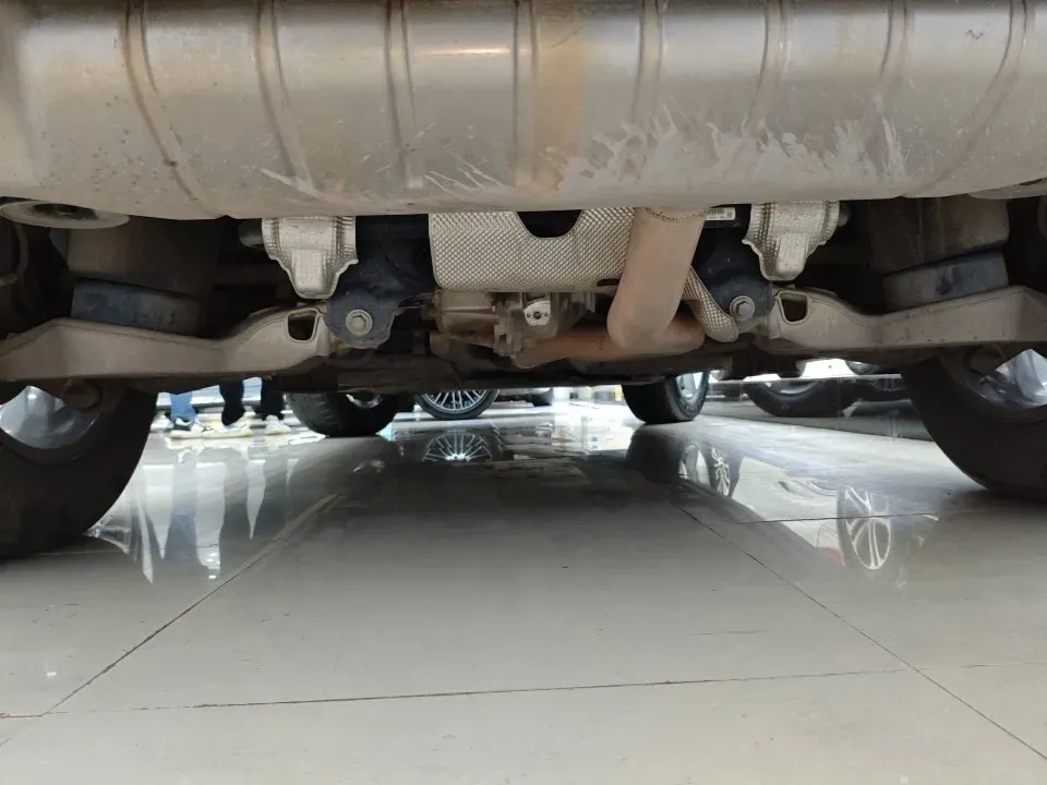 2020 Land Rover Defender 3.0T 400HP L6 8AT,autocango,china used car exporter,china ev exporter,chinese used car exporter,chinese used ev exporter