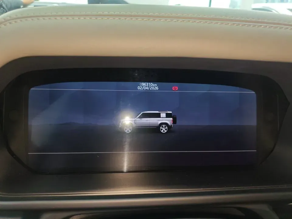 2020 Land Rover Defender 3.0T 400HP L6 8AT,autocango,china used car exporter,china ev exporter,chinese used car exporter,chinese used ev exporter