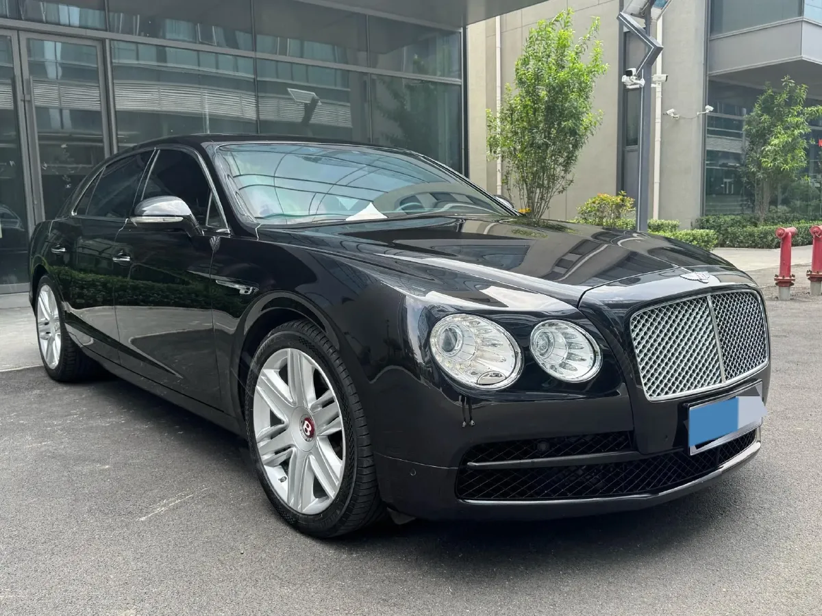 2017 Bentley Flying Spur 4.0T 528HP V8 8AT,autocango,china used car exporter,china ev exporter,chinese used car exporter,chinese used ev exporter