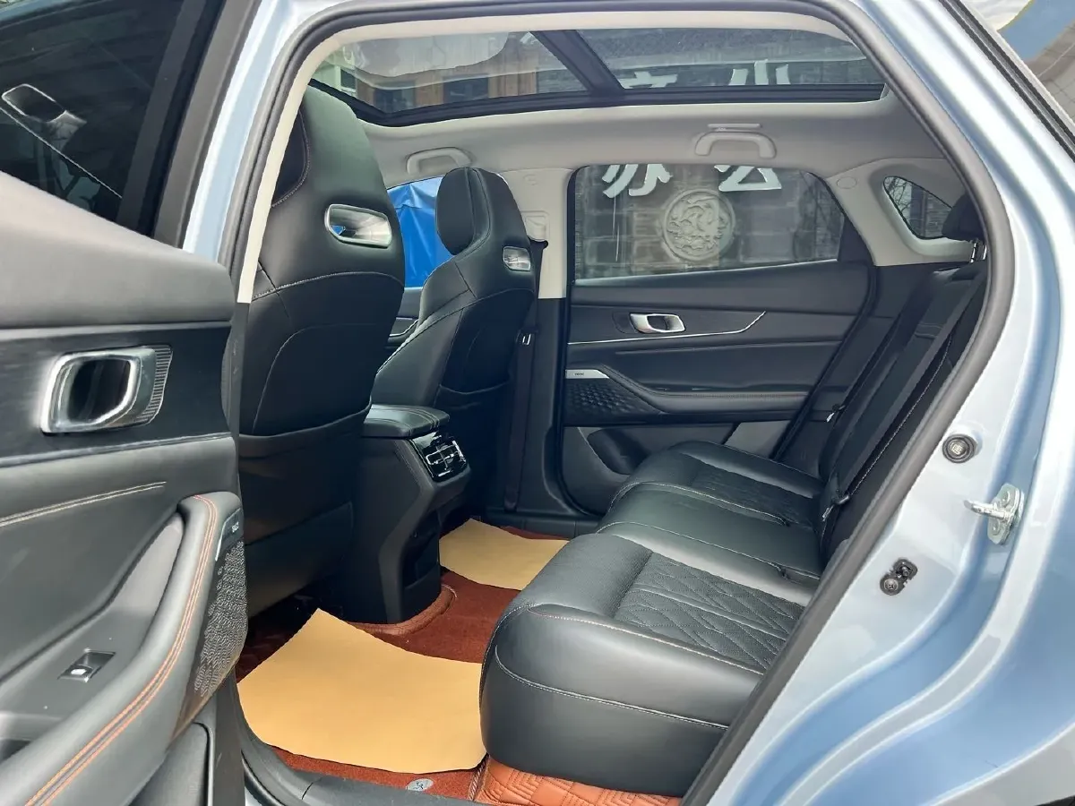 2021 ChangAn UNI-K 2.0T 233HP L4 8AT,autocango,china used car exporter,china ev exporter,chinese used car exporter,chinese used ev exporter