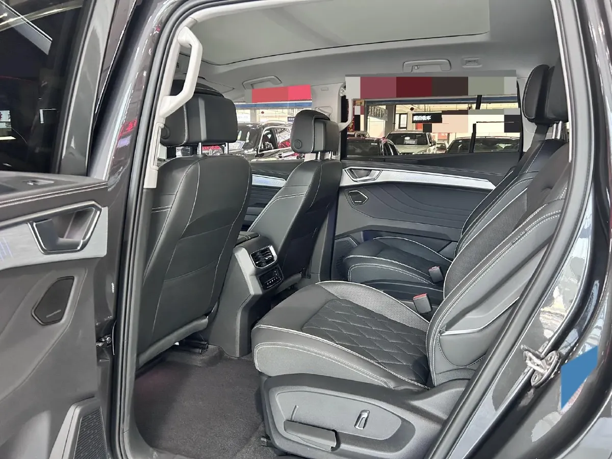 2023 Volkswagen Talagon 2.0T 220HP L4 7DCT,autocango,china used car exporter,china ev exporter,chinese used car exporter,chinese used ev exporter