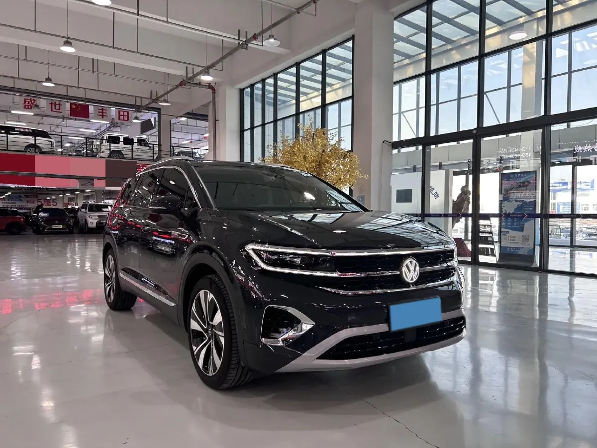 2023 Volkswagen Talagon 2.0T 220HP L4 7DCT,autocango,china used car exporter,china ev exporter,chinese used car exporter,chinese used ev exporter