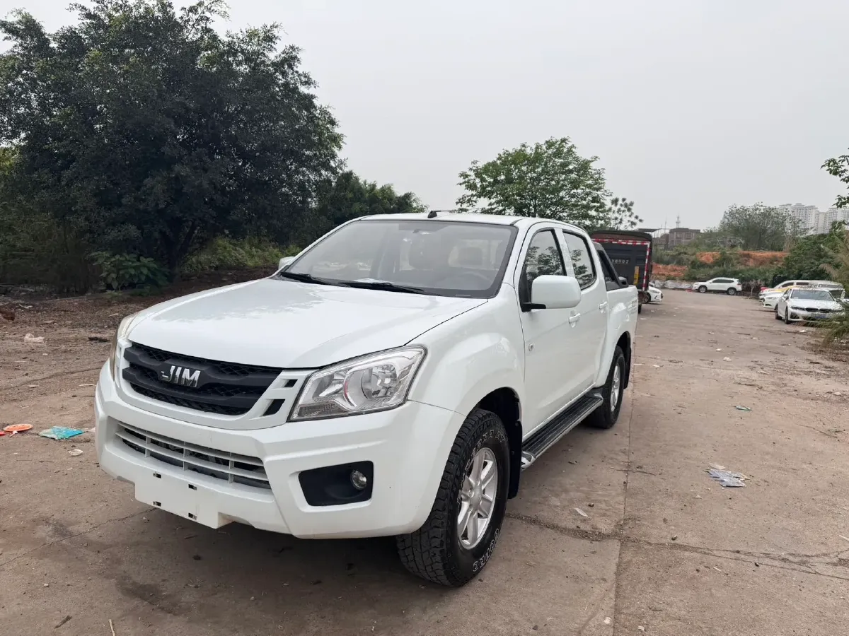 2018 MAXUS XinTu V80 2.5T 136HP L4 6MT,autocango,china used car exporter,china ev exporter,chinese used car exporter,chinese used ev exporter