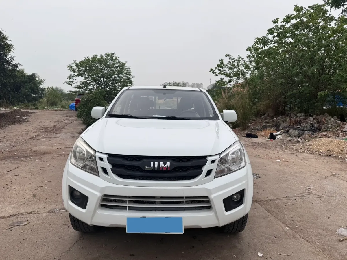 2018 MAXUS XinTu V80 2.5T 136HP L4 6MT,autocango,china used car exporter,china ev exporter,chinese used car exporter,chinese used ev exporter