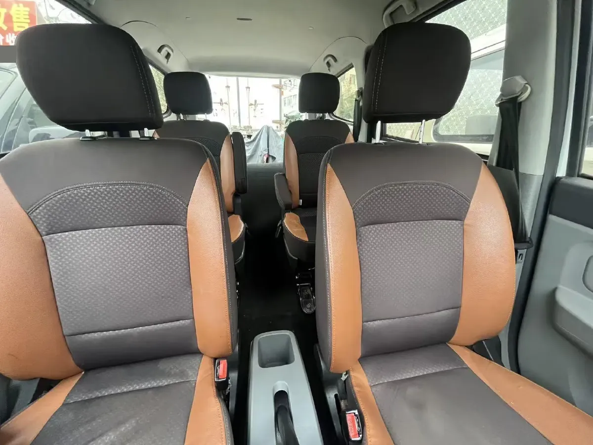 2017 BAIC WeiWang M20 1.5L 116HP L4 5MT,autocango,china used car exporter,china ev exporter,chinese used car exporter,chinese used ev exporter