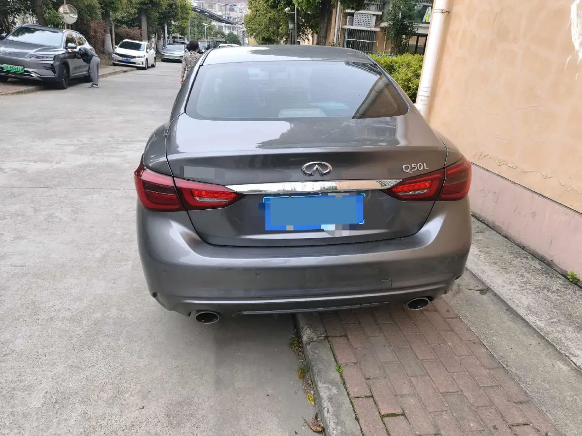 2018 Jeep Grand Commander 2.0T 265HP L4 9AT,autocango,china used car exporter,china ev exporter,chinese used car exporter,chinese used ev exporter