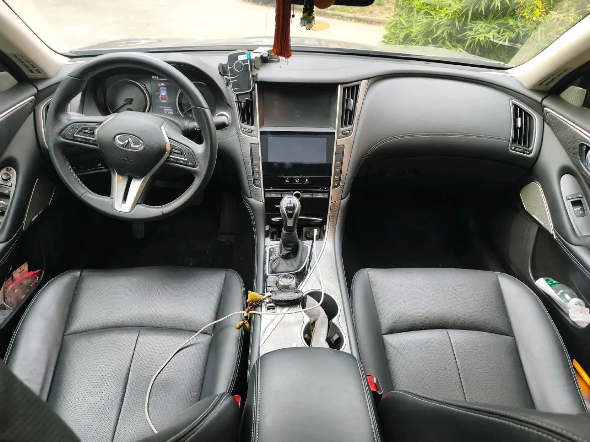 2018 Jeep Grand Commander 2.0T 265HP L4 9AT,autocango,china used car exporter,china ev exporter,chinese used car exporter,chinese used ev exporter