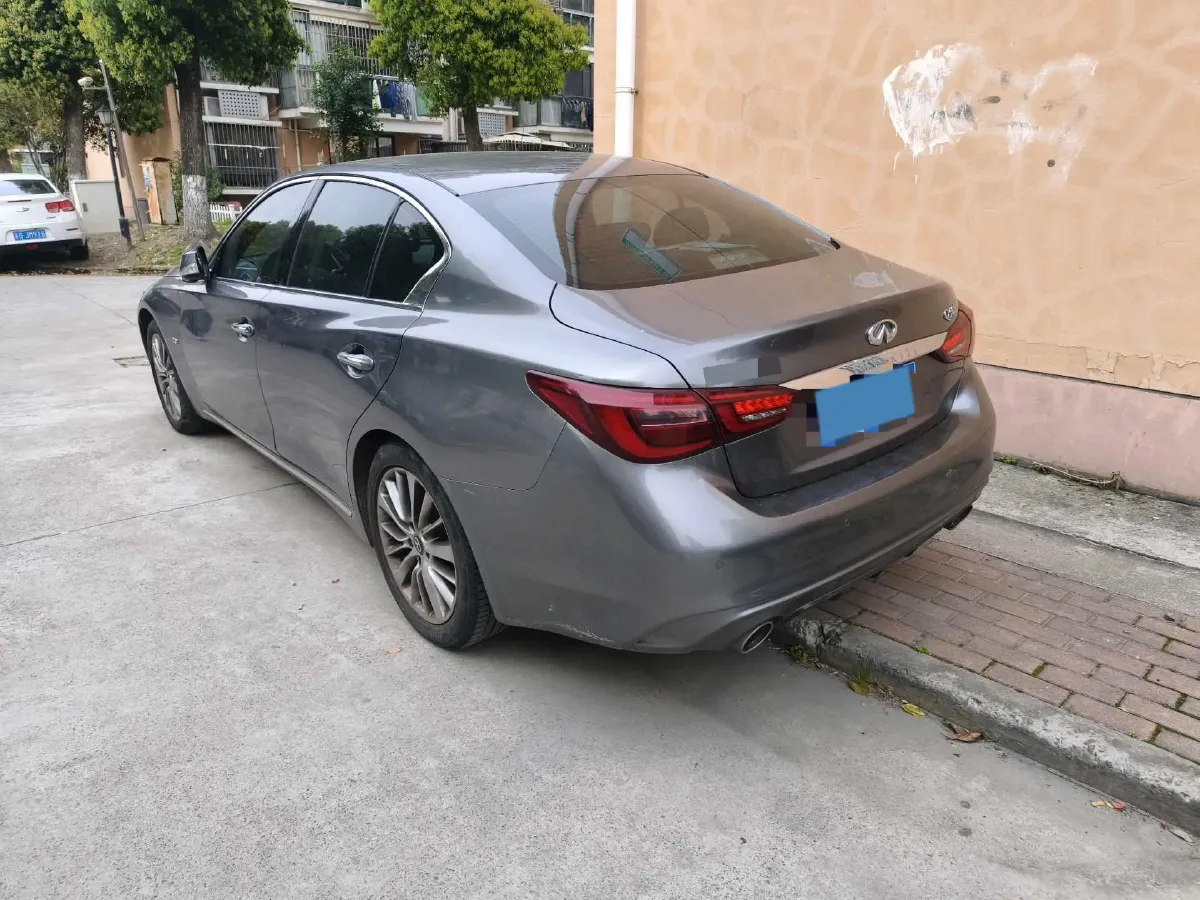 2018 Jeep Grand Commander 2.0T 265HP L4 9AT,autocango,china used car exporter,china ev exporter,chinese used car exporter,chinese used ev exporter