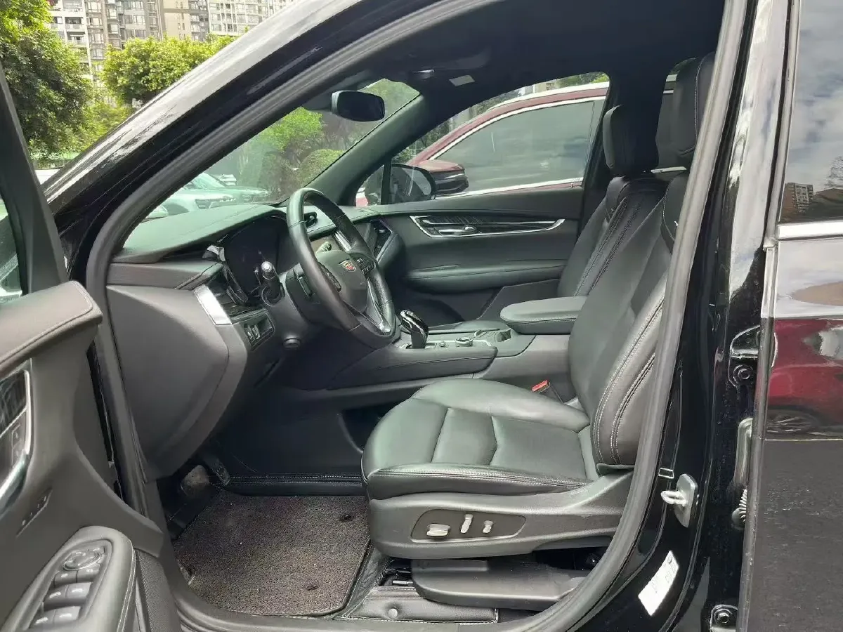 2020 Cadillac XT6 2.0T 237HP L4 9AT,autocango,china used car exporter,china ev exporter,chinese used car exporter,chinese used ev exporter