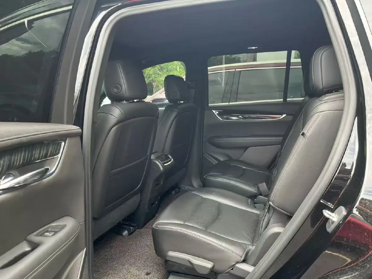 2020 Cadillac XT6 2.0T 237HP L4 9AT,autocango,china used car exporter,china ev exporter,chinese used car exporter,chinese used ev exporter