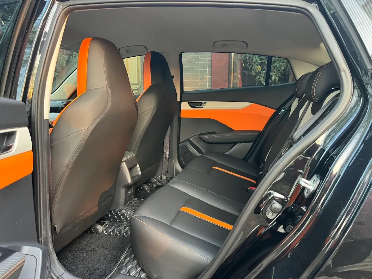 2023 DongFeng Aeolus YiXuan 1.5L 125HP L4 6DCT,autocango,china used car exporter,china ev exporter,chinese used car exporter,chinese used ev exporter