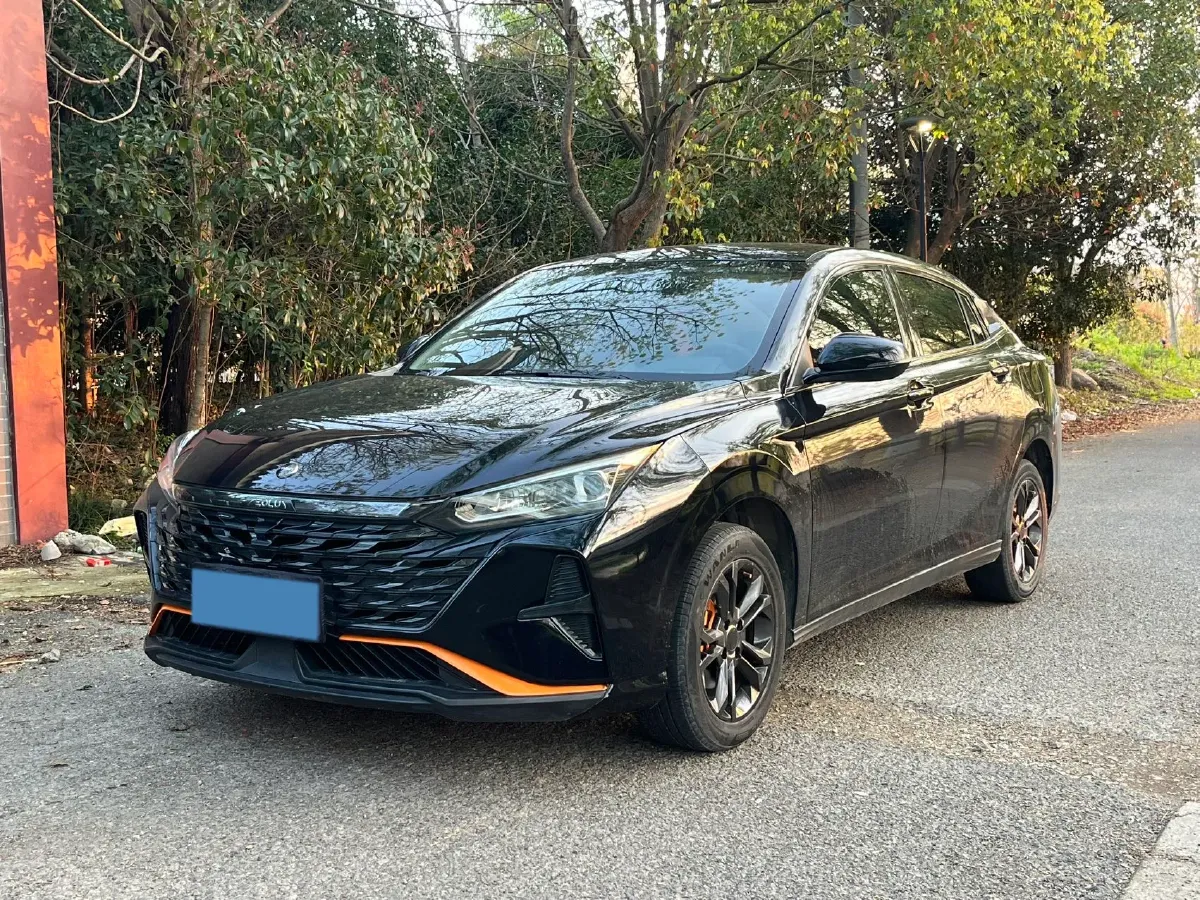 2023 DongFeng Aeolus YiXuan 1.5L 125HP L4 6DCT,autocango,china used car exporter,china ev exporter,chinese used car exporter,chinese used ev exporter